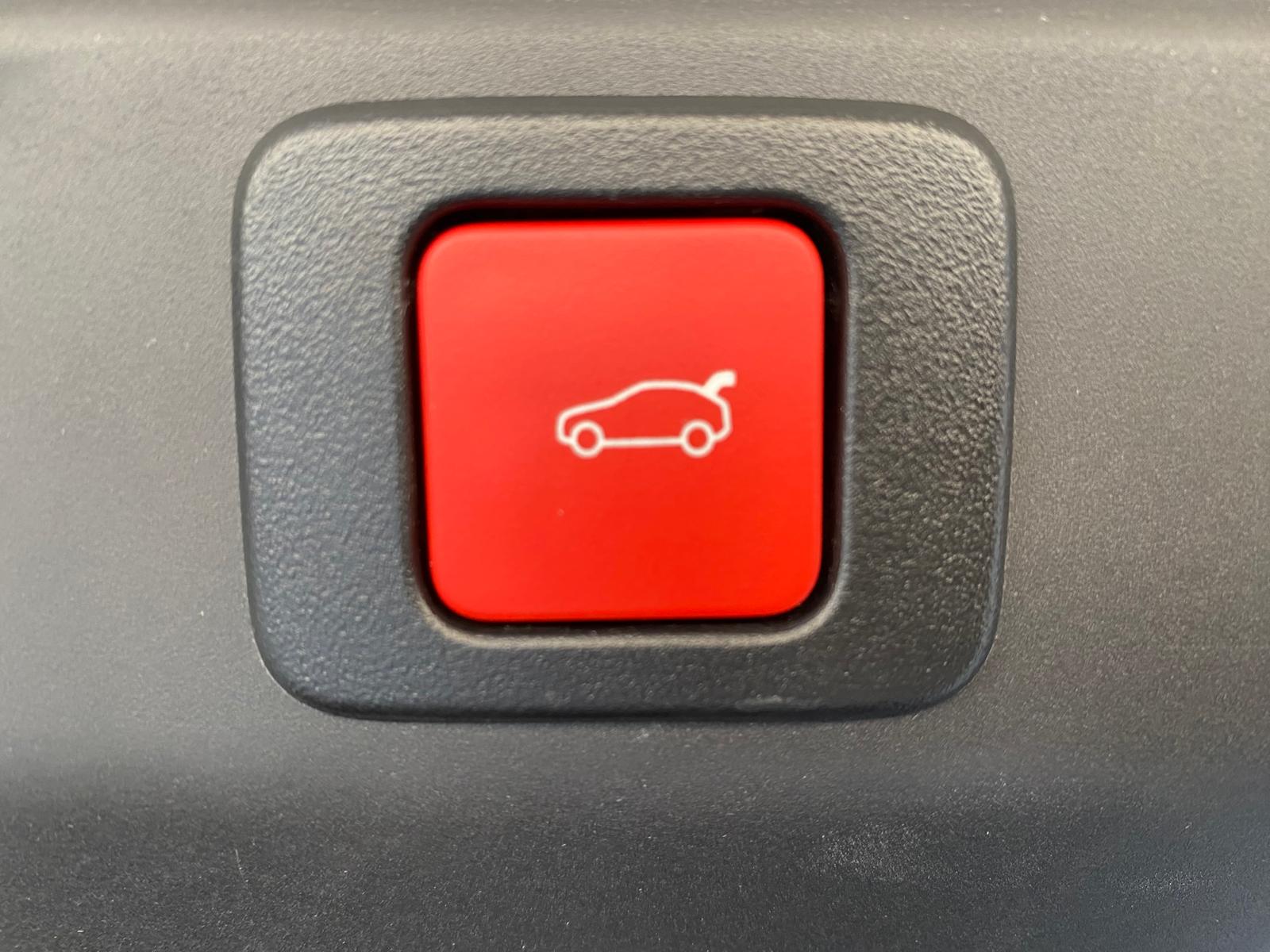 PEUGEOT 3008 32